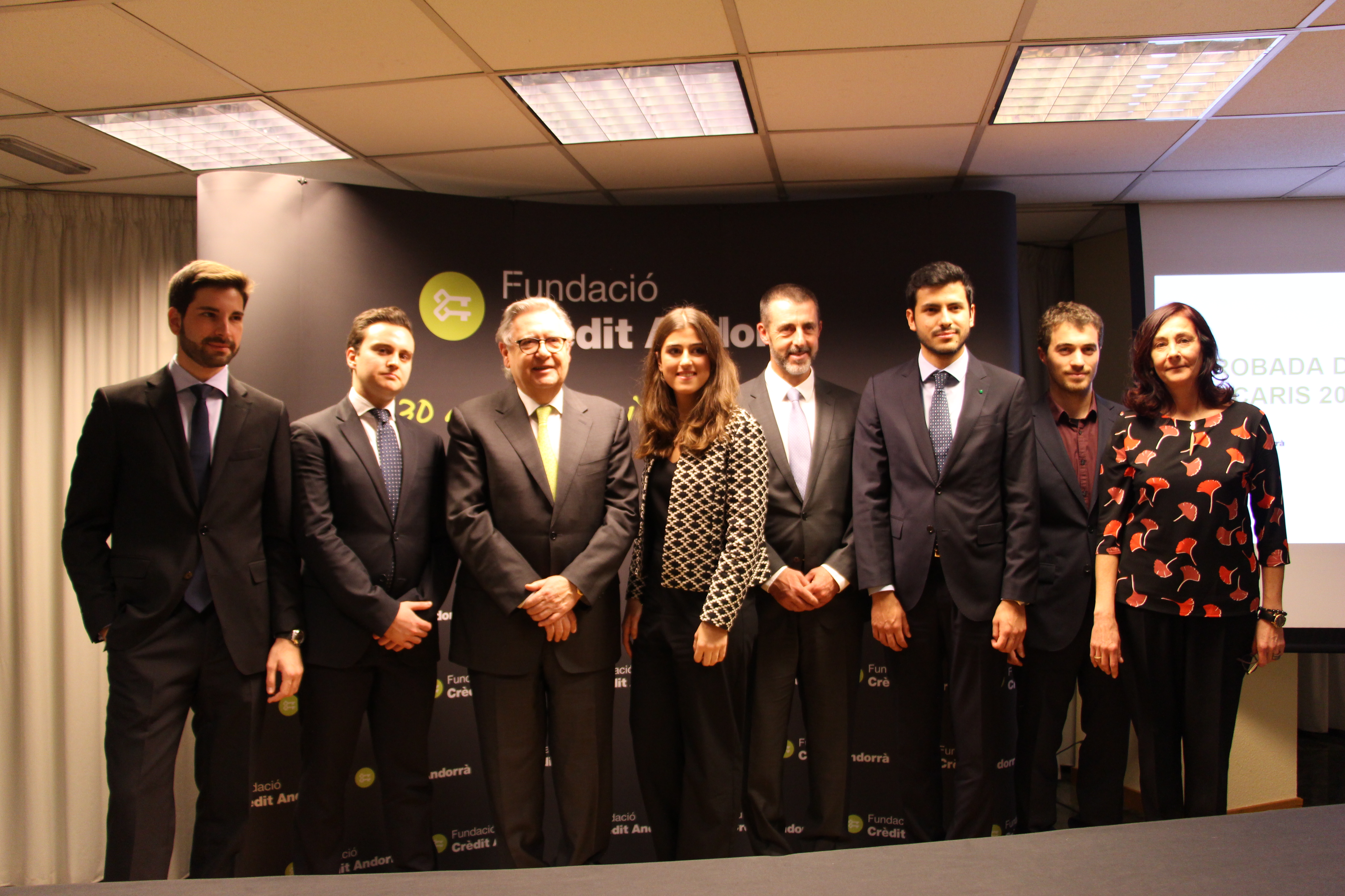 La Fundació Crèdit Andorrà lliura les beques de postgrau 2017