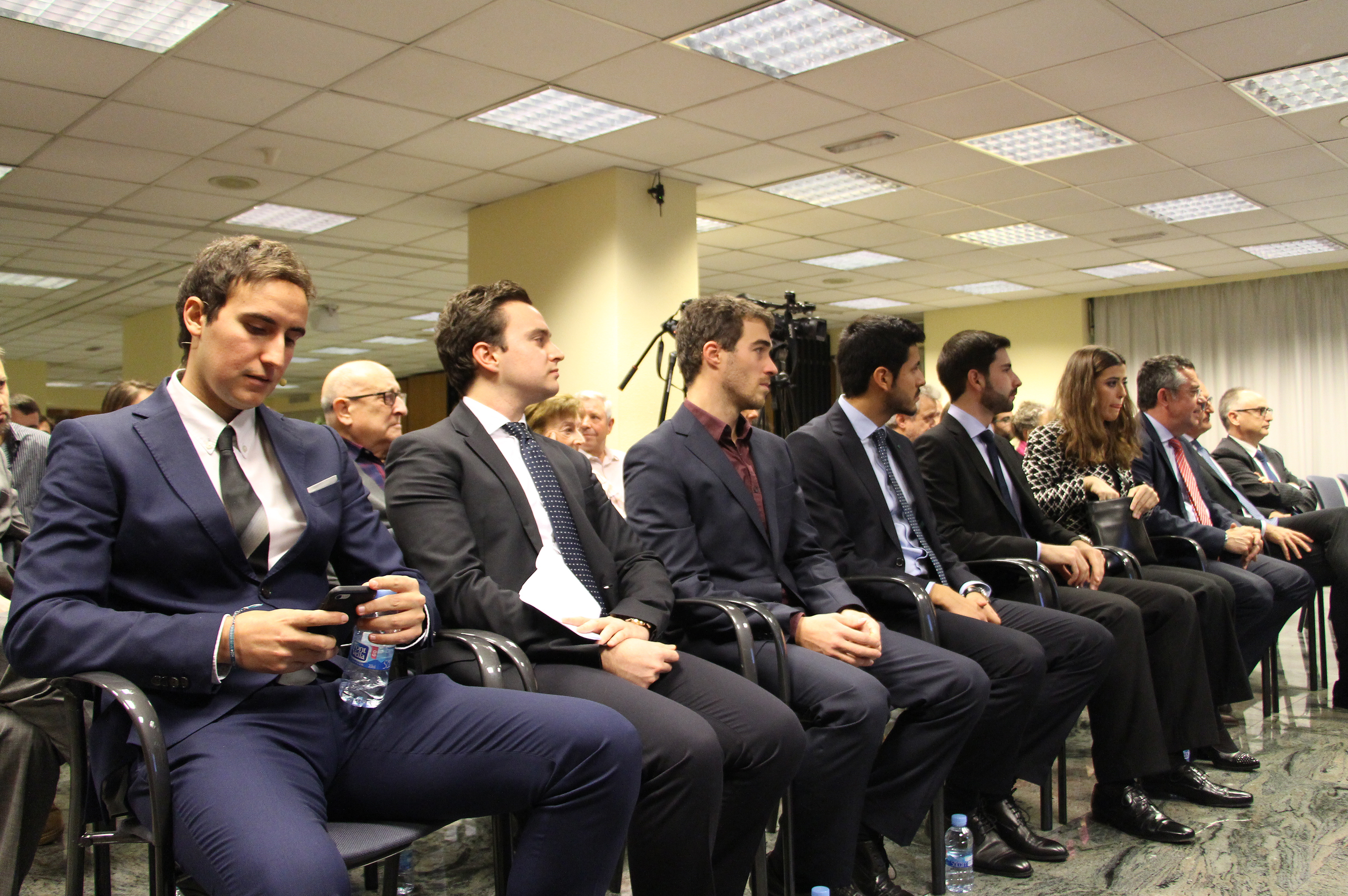 La Fundació Crèdit Andorrà convoca noves beques de mèrit per a estudiants de postgrau a l’estranger