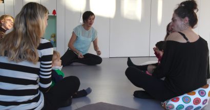 Una quinzena d’infants entre 0 i 3 anys participen al taller Sonadons