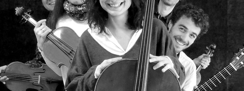 S’ajorna el concert: Un viatge a deu mans