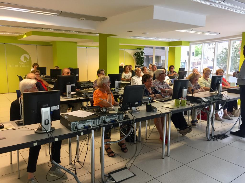 Aula Virtual de L'espai 1 Aula Virtual de L’espai