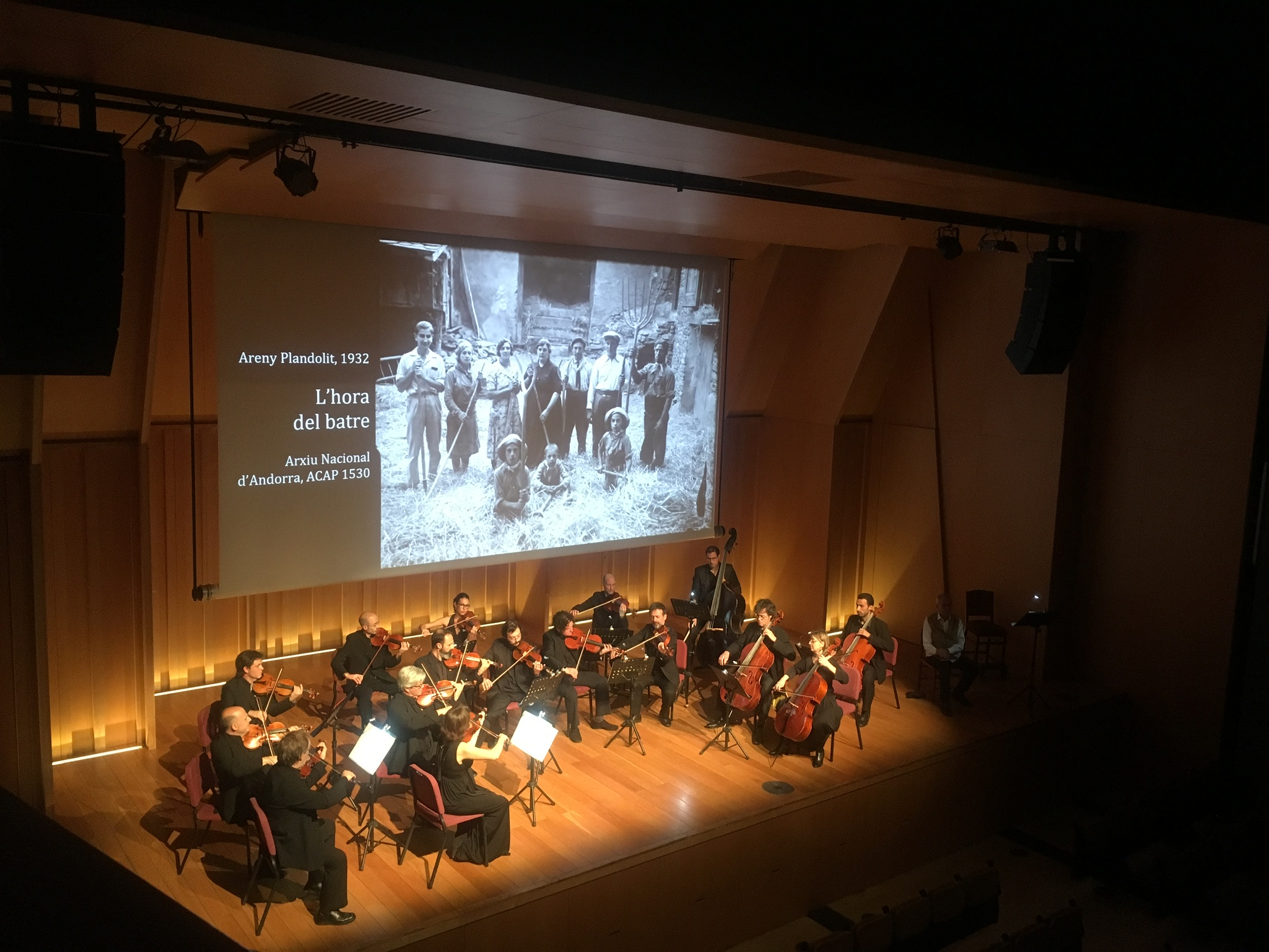 Música per a la víctimes del totalitarisme