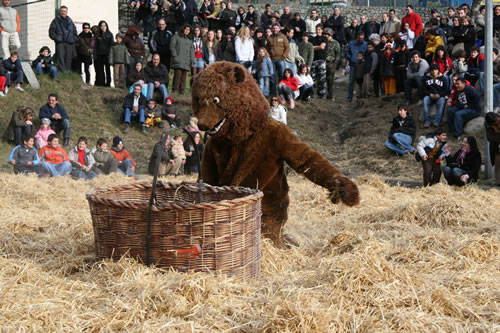 Les tradicions populars del Principat d’Andorra · Encamp 1 Les tradicions populars del Principat d’Andorra · Encamp