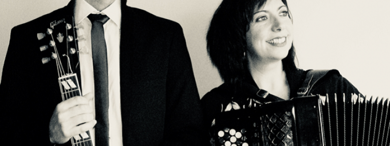 ENGORDANY A DUO · Guitar Bellows