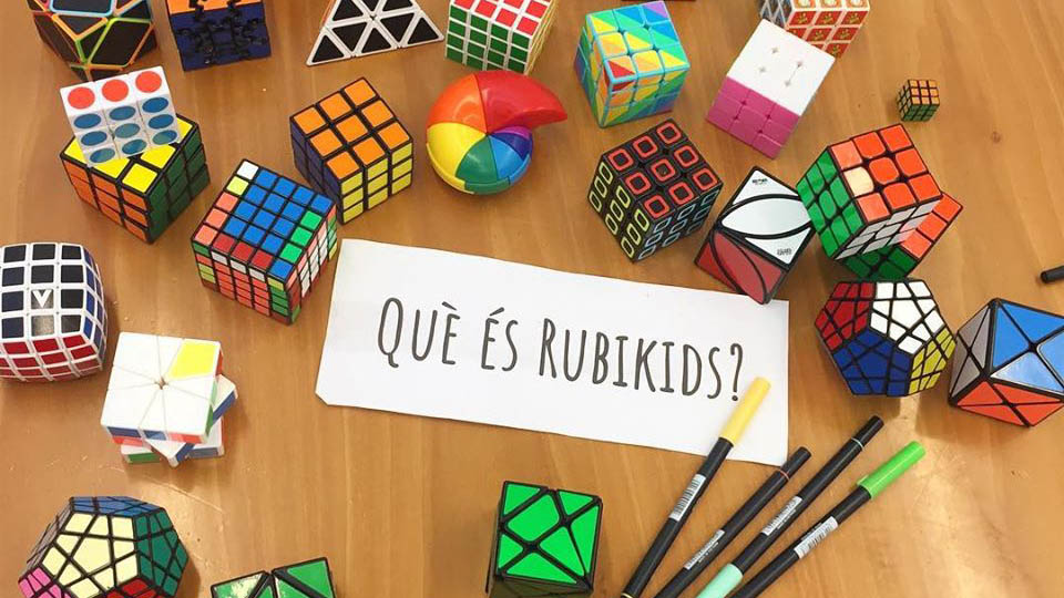 Seminari: Rubikids: Ludifiquem les matemàtiques a través del joc de Rubik (CPP 2020) 1 Seminari: Rubikids: Ludifiquem les matemàtiques a través del joc de Rubik (CPP 2020)