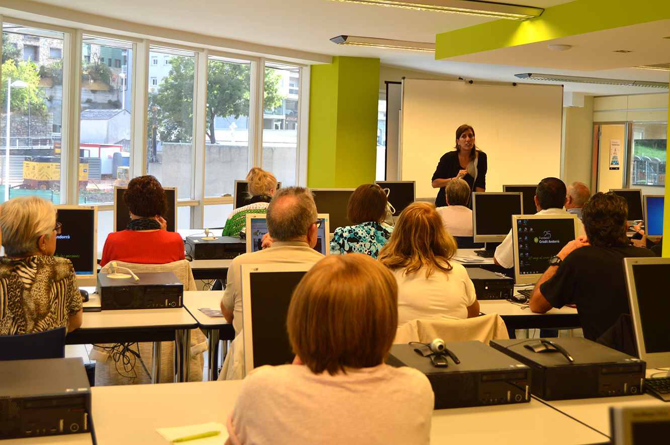 La Fundació Crèdit Andorrà continua programant activitats a la plataforma de formació virtual de L’espai