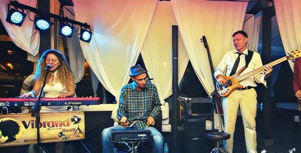 ON-CARRER · Vibrand en clau de soul 1 ON-CARRER · Vibrand en clau de soul