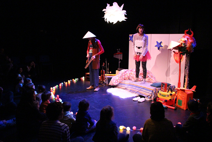 El fabulós viatge de l’Estel i el Domisol 1 El fabulós viatge de l’Estel i el Domisol