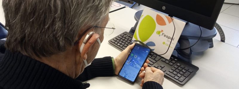 Taller de prevenció de riscos en les noves tecnologies de la informació i la comunicació (TIC)