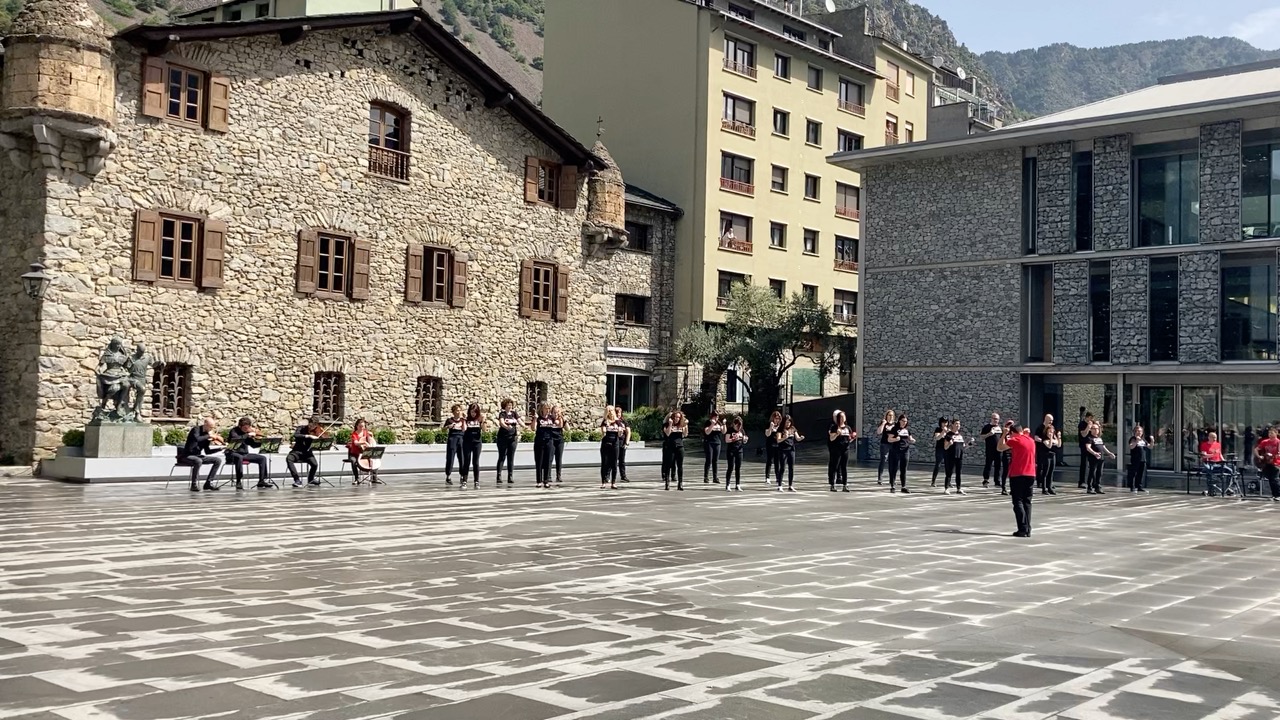 La Fundació ONCA i el Cor Rock d’Encamp ofereixen un concert homenatge als festivals Woodstock i Monterrey en el marc del Jambo Street Music 2022 1 La Fundació ONCA i el Cor Rock d’Encamp ofereixen un concert homenatge als festivals Woodstock i Monterrey en el marc del Jambo Street Music 2022