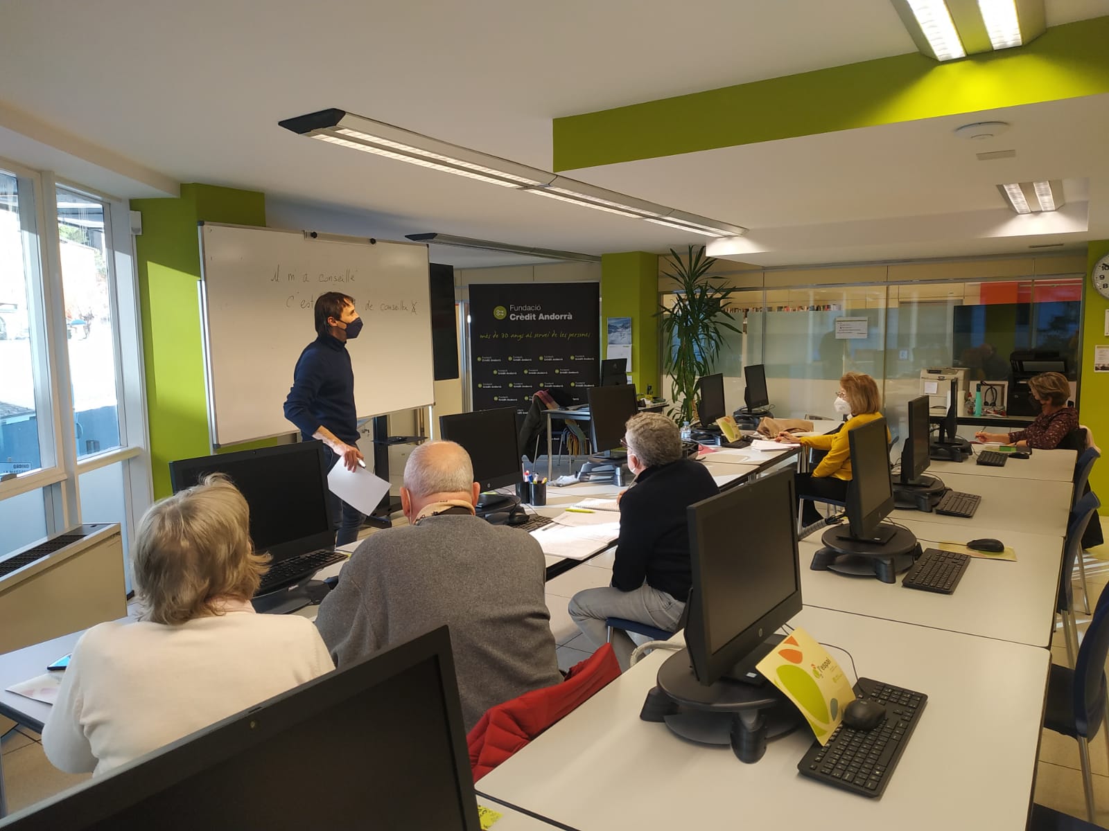 Curs de Francès bàsic 1 Curs de Francès bàsic