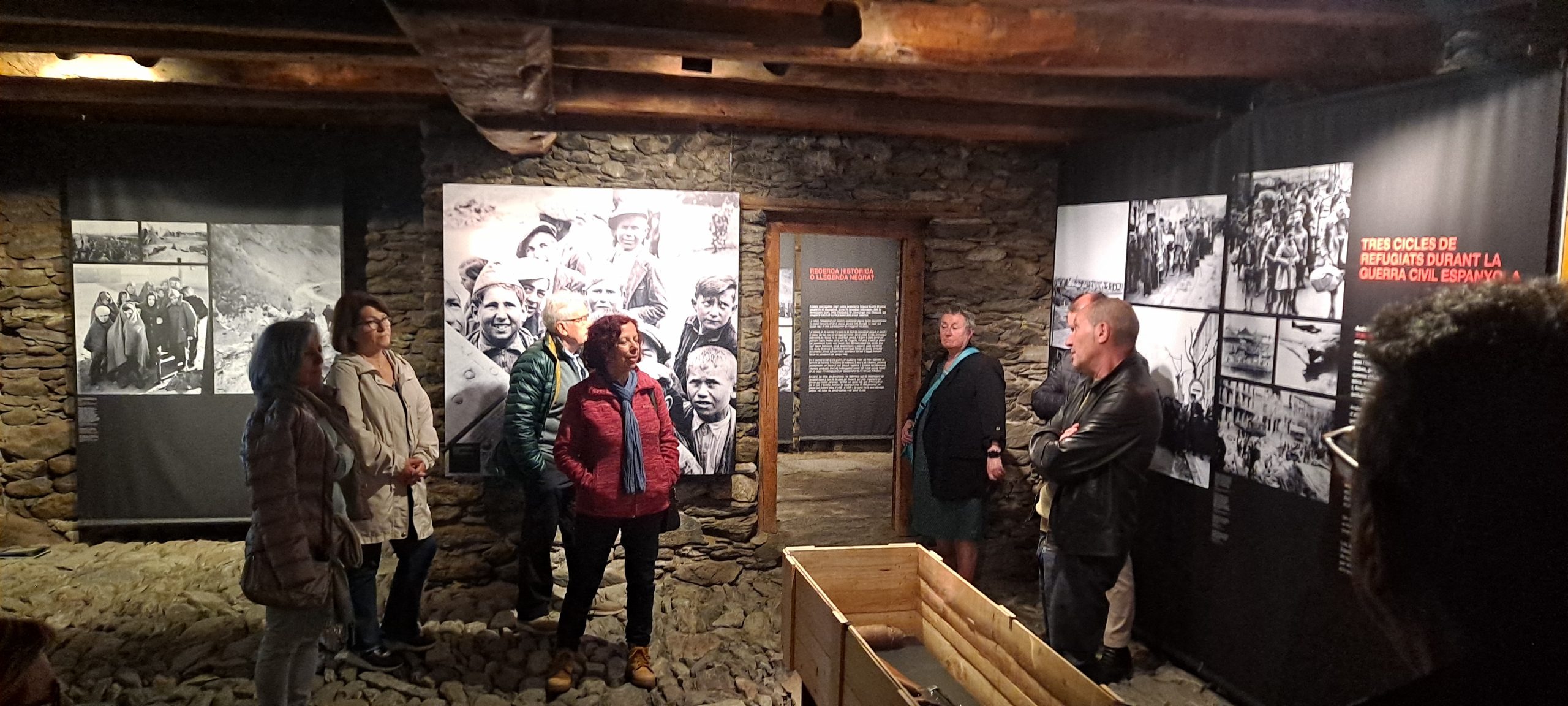 Visita guiada a l'exposició "Refugiats. Andorra país d'acollida" 1 Visita guiada a l’exposició “Refugiats. Andorra país d’acollida”